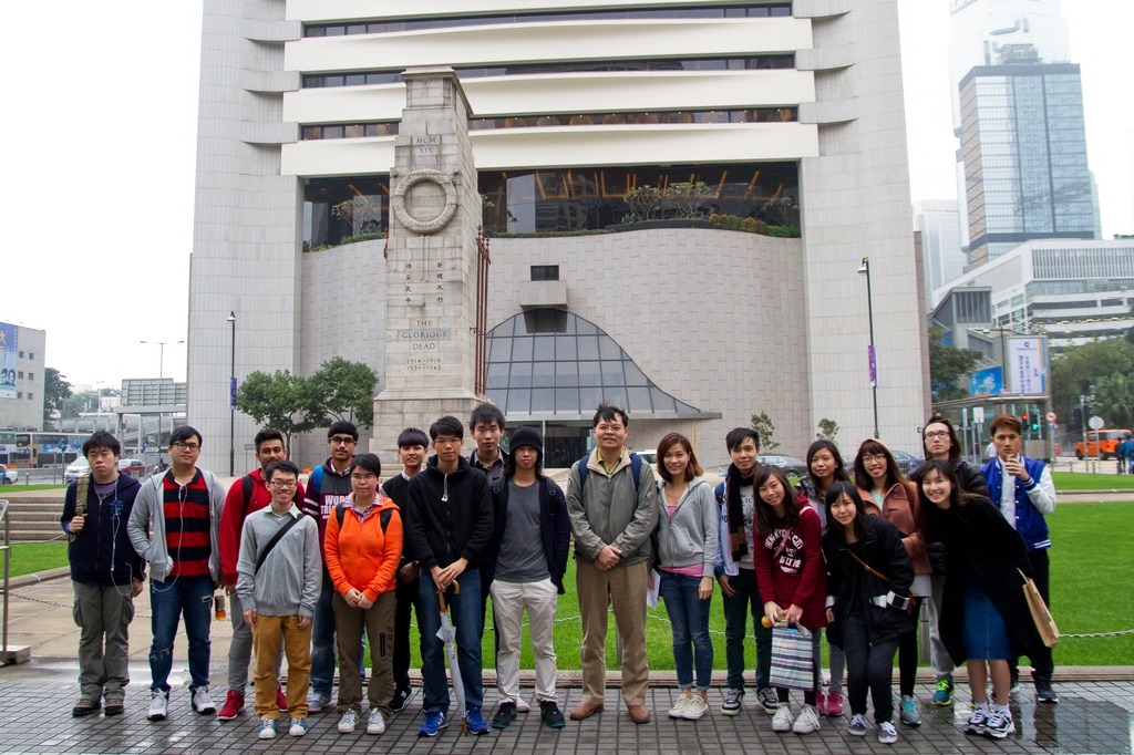About 70 AD students visited the Central and Sheung Wan Heritage Trails under the joint efforts of the History Team and the Antiquities and Monuments Office. 