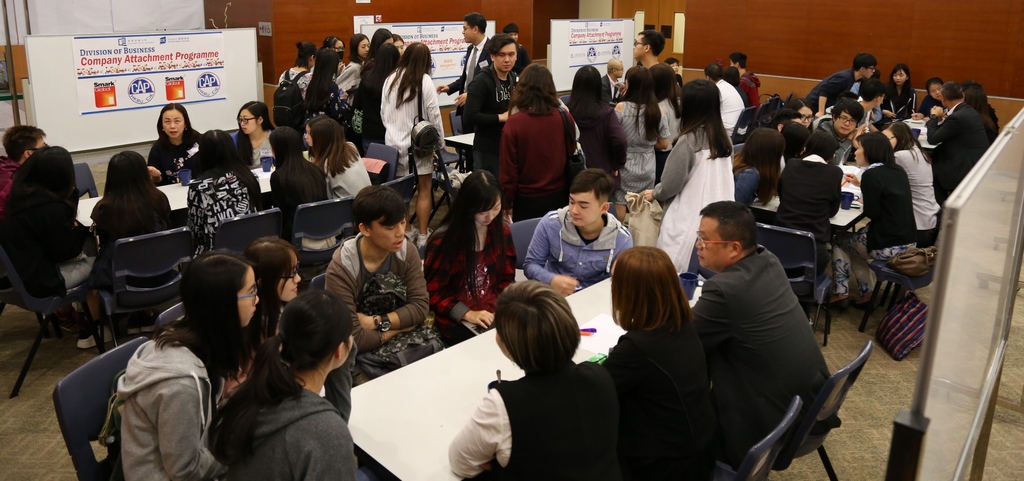 Each group of students was given an opportunity to have an in-depth and face-to-face sharing session with their assigned senior management.