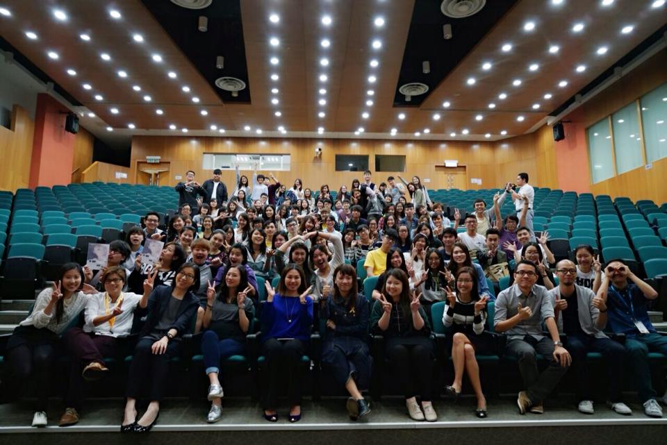 Students were excited to meet the representatives from Sony Hong Kong and The Right Side.