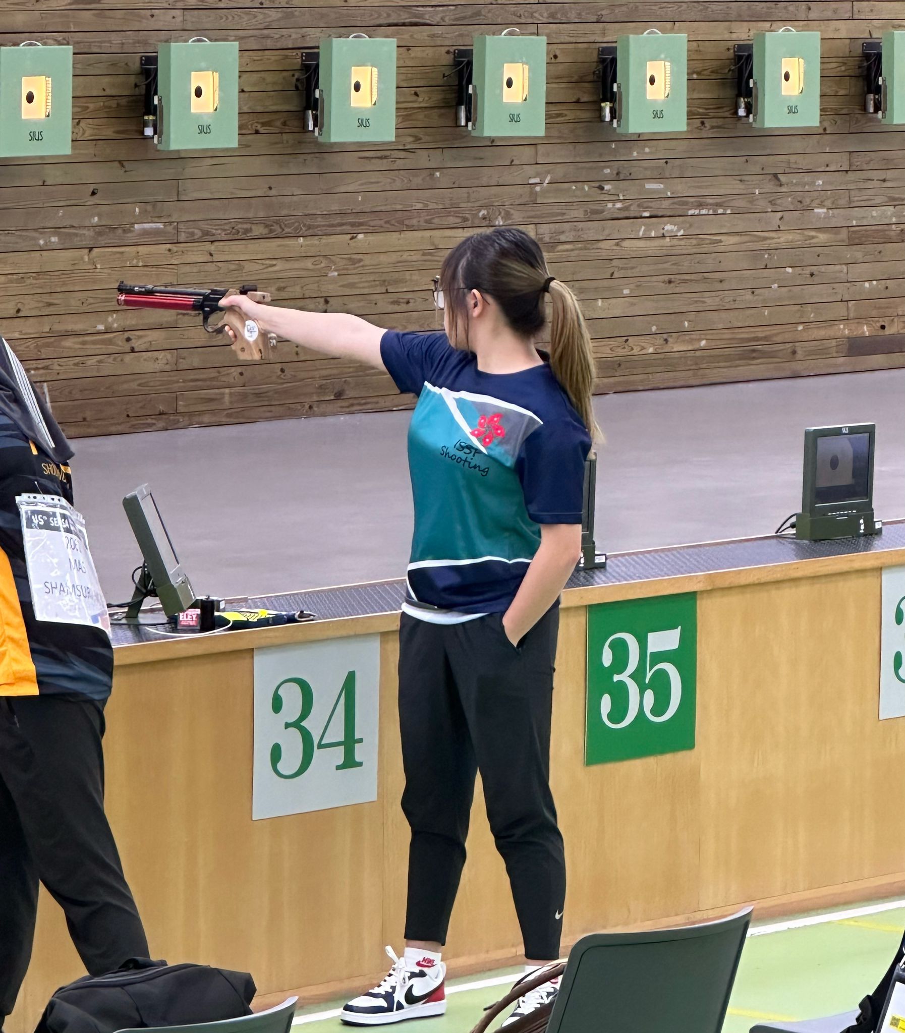 张乐儿同学于第45届东南亚射击锦标赛青少年女子10米空气手枪项目创佳绩