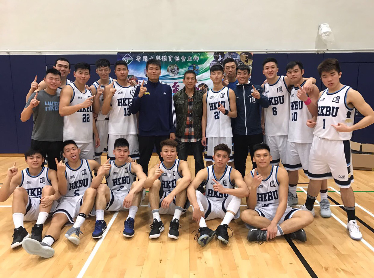 許烜行同學（前排右二）將代表香港出戰台北世界大學運動會。