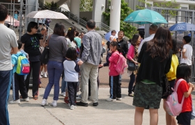 近年，不少家長安排子女參加課外活動，來提升子女的競爭力。（資料圖片）