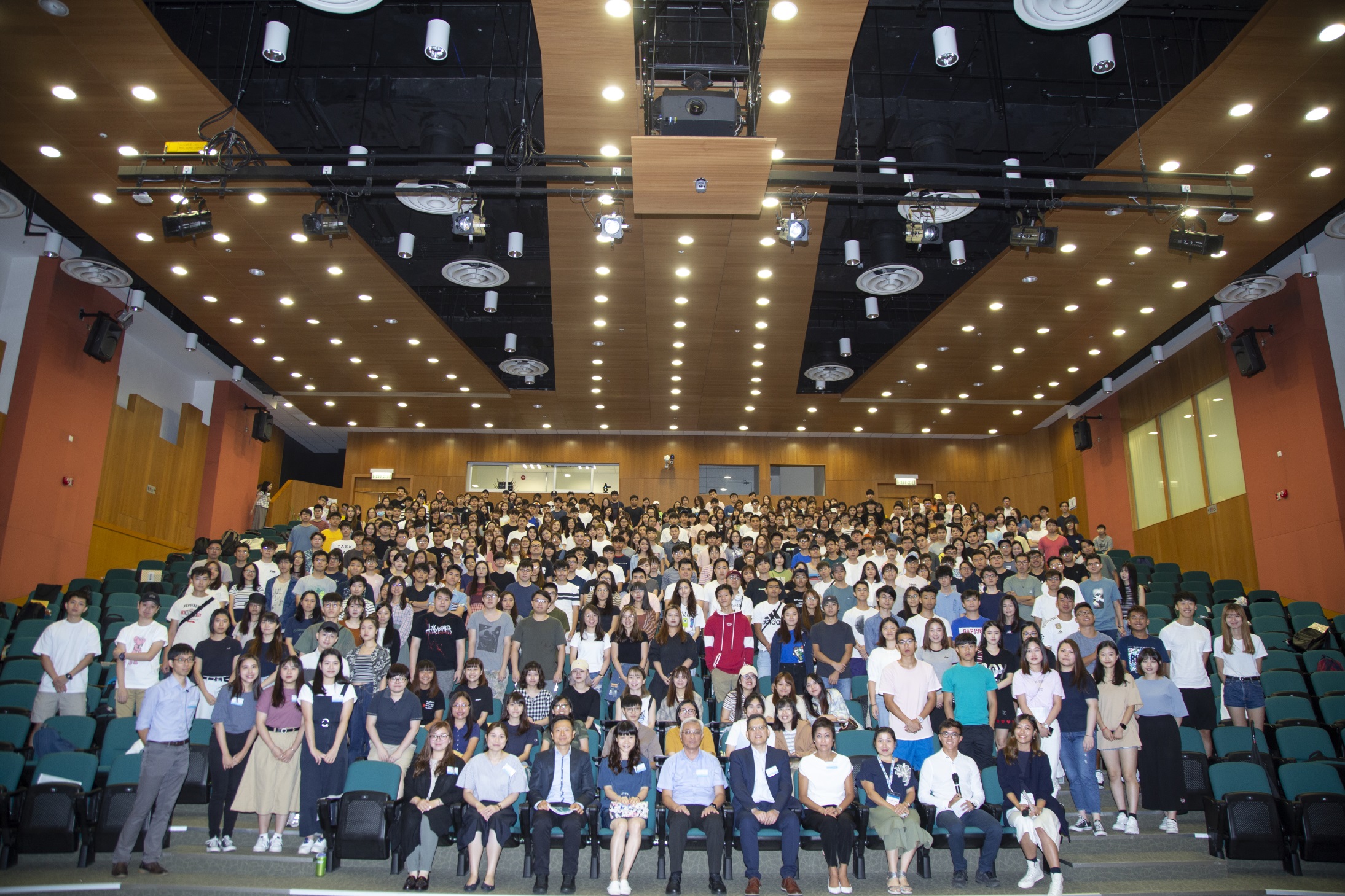 國際學院舉辦2019-20 迎新活動　歡迎近二千位新生