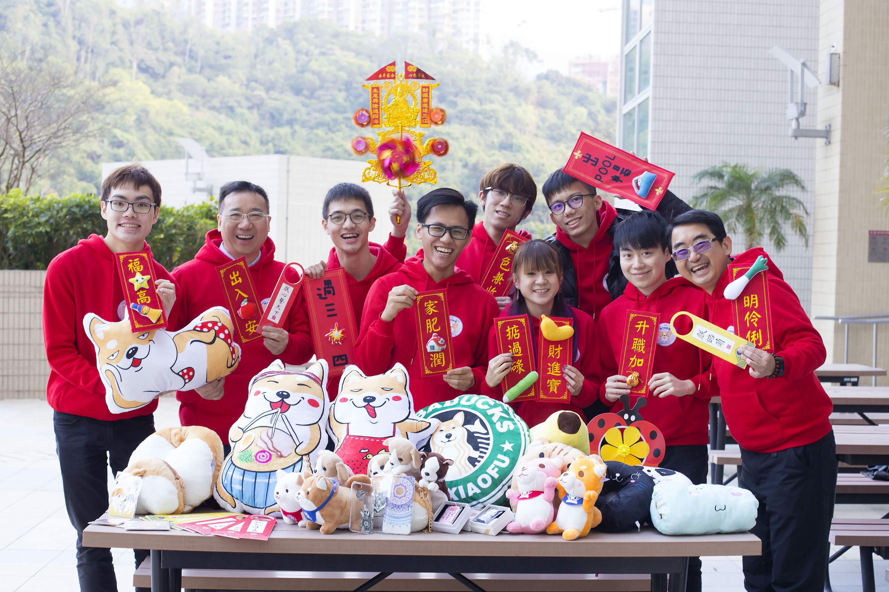 國際學院「哮Teen犬」團隊實踐所學，對參與年宵充滿信心。
