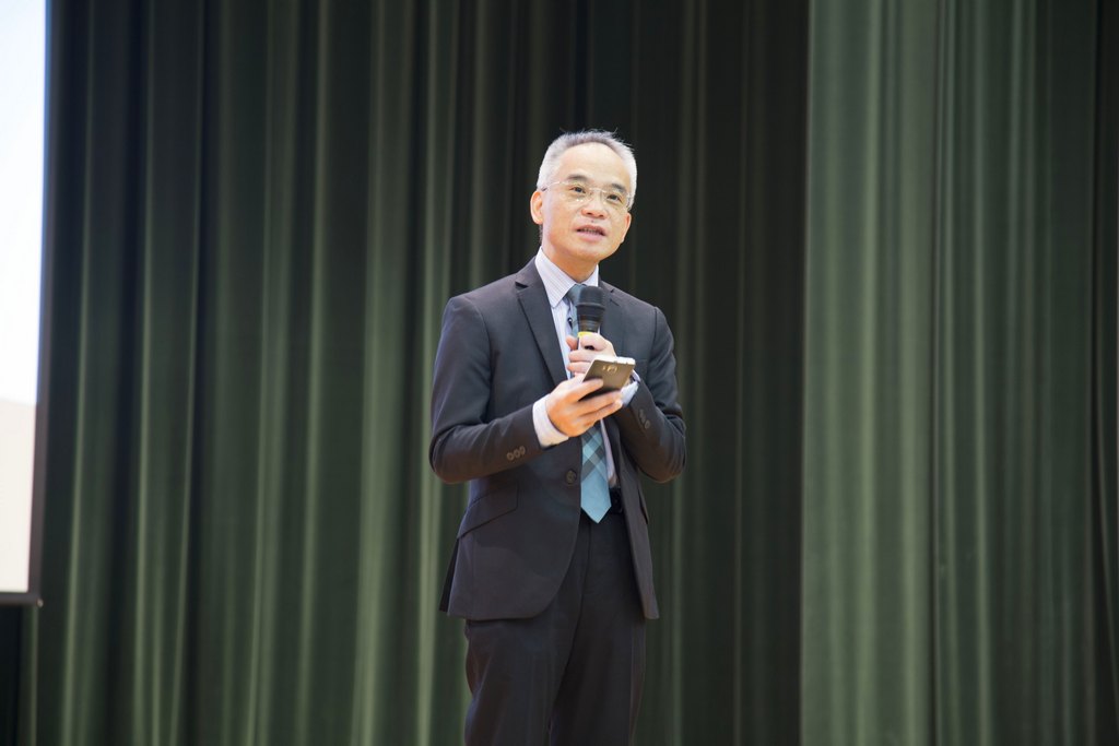 持續教育學院院長蘇偉文教授祝願新生在來年與摯友良師一同探索大學旅程的無限可能。