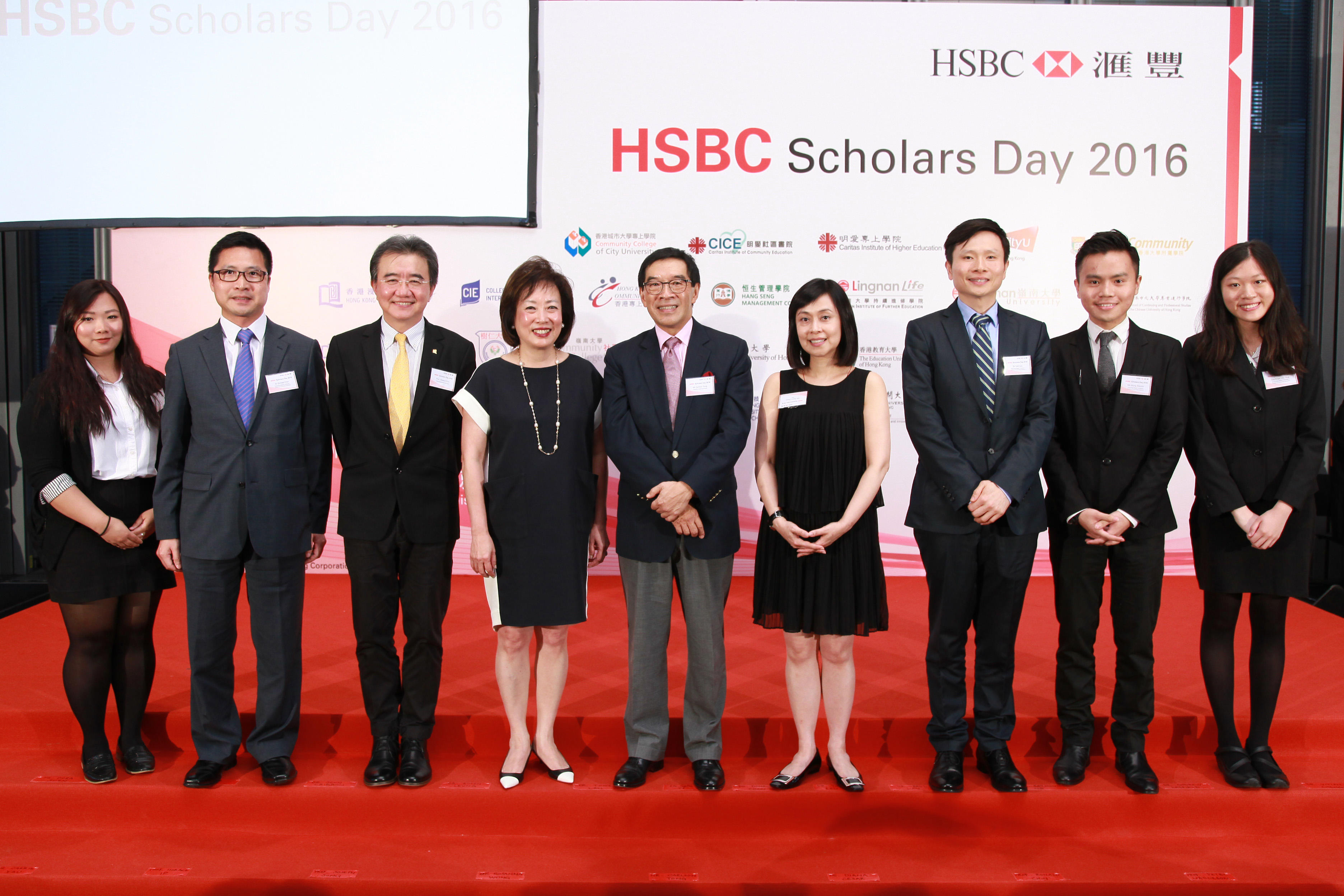 香港浸會大學校長錢大康教授到場祝賀獲獎同學。