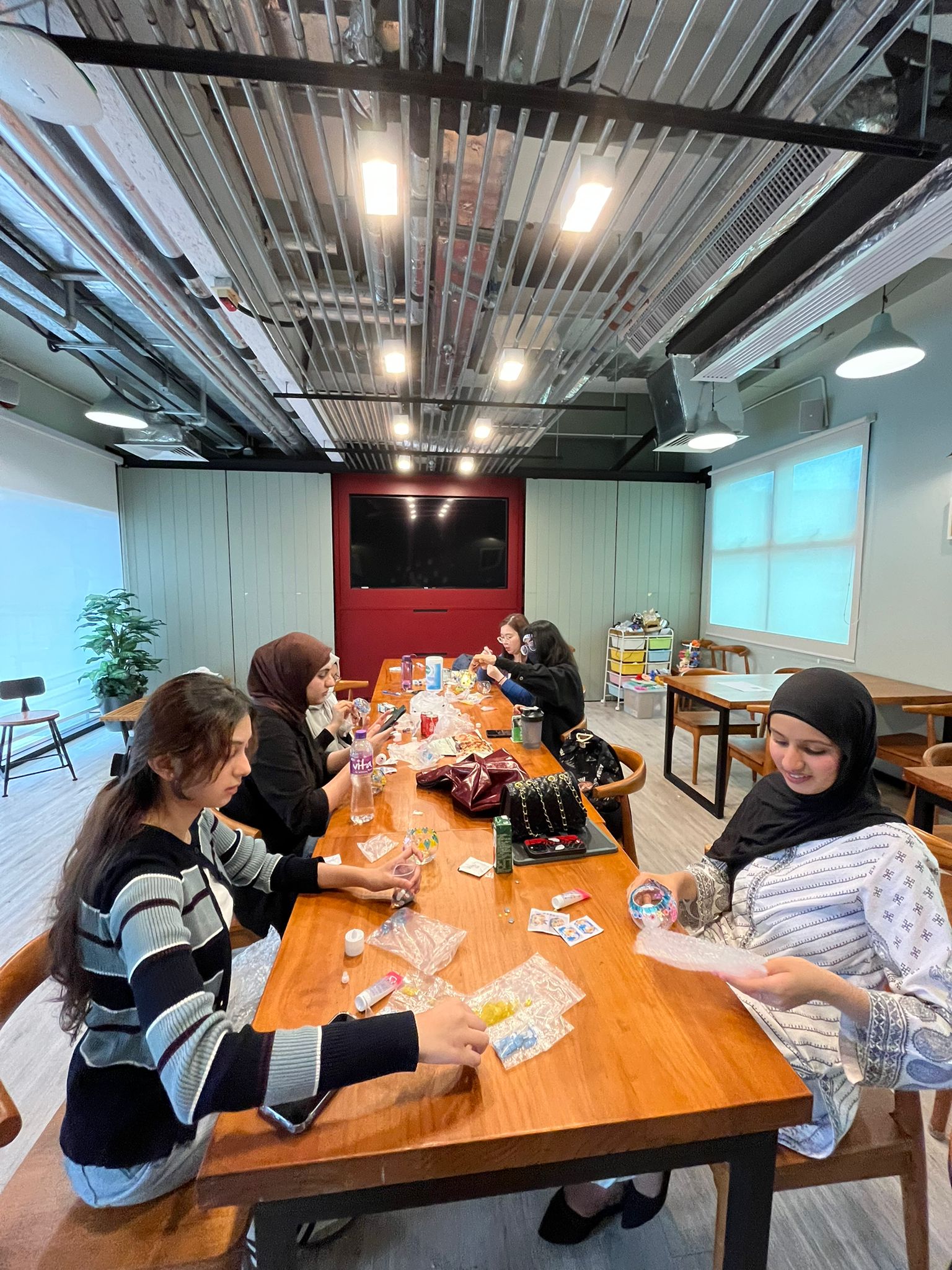 The Non-Chinese Speaking Students Buddy Program arranges regular gathering on campus.