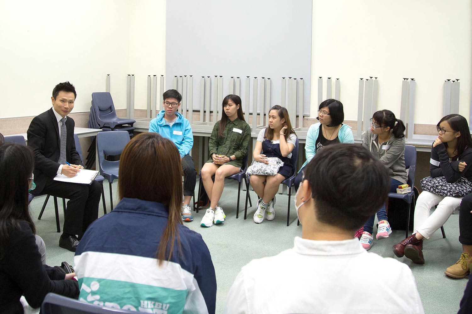 The sharing given by year 2 students provided freshmen a clear idea of their campus life in the coming semesters.