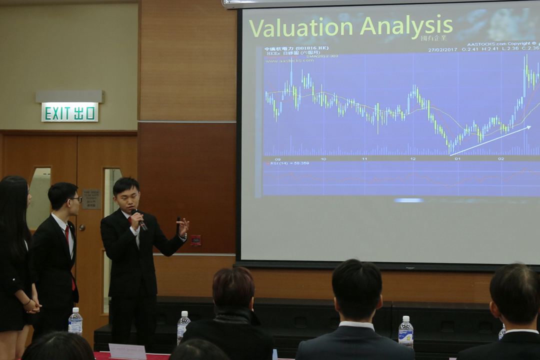 The finalists had to answer adjudicators’ questions during the Q&A session.