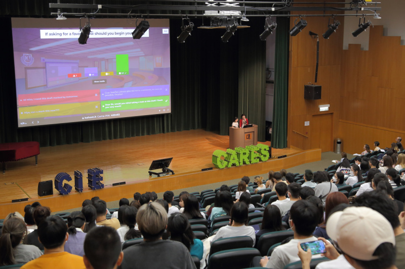 Almost 700 freshmen attended the College English Taster.