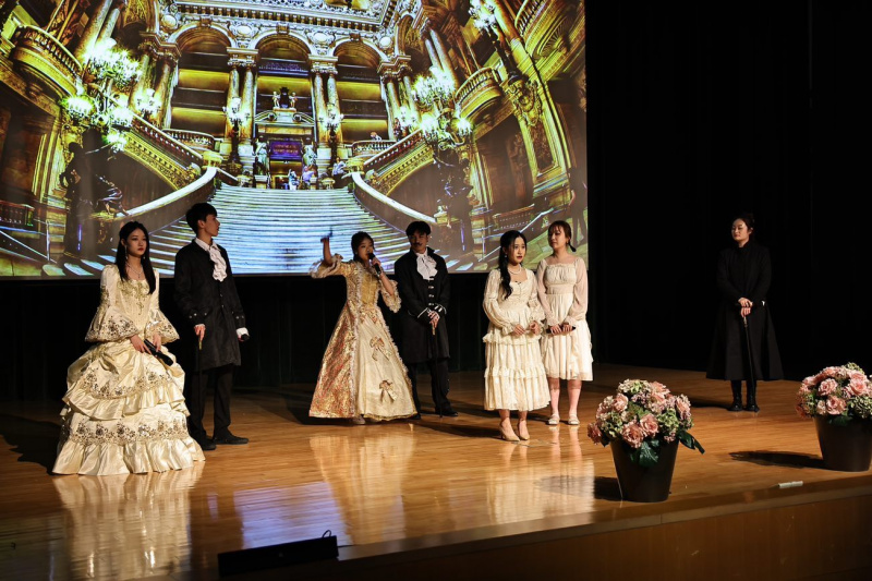 一眾學生演員及工作人員耗時近半年準備這場演出