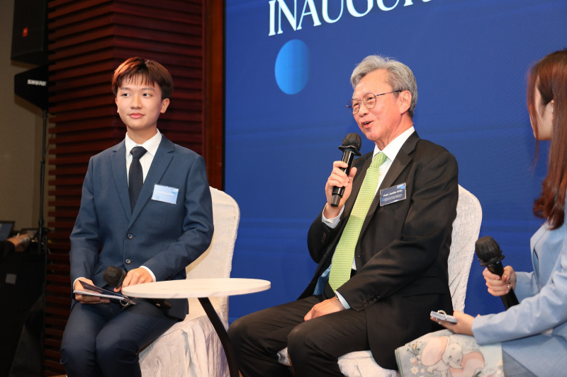 趙教授寄語同學要「毋忘初心」，訂立目標和理想後，將來做一個有遠見、具承擔的領袖，為團隊領航。