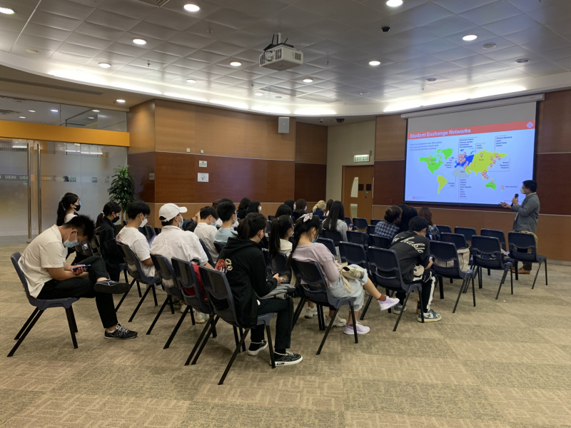學生發展中心每年期均舉辦一系列的升學活動，協助同學掌握最新升學資訊。