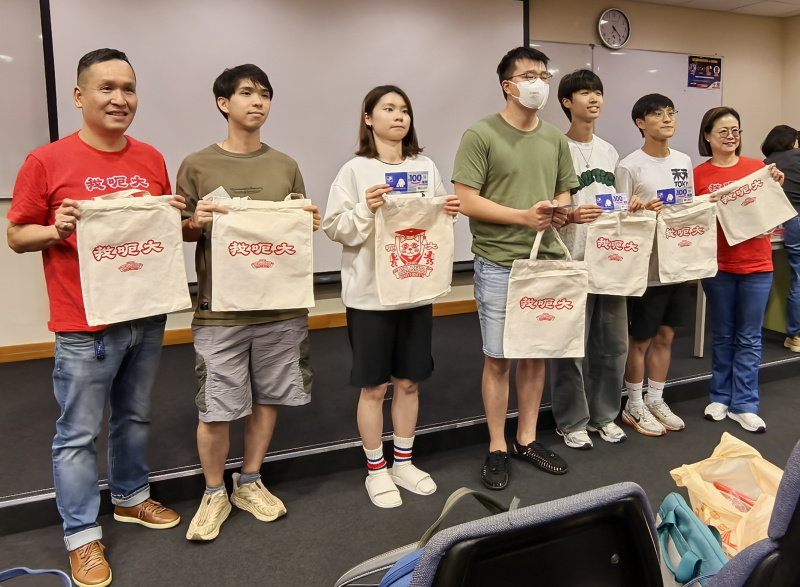 學院未來將繼續與企業合作，舉辦更多專業講座，拓展學生視野。
