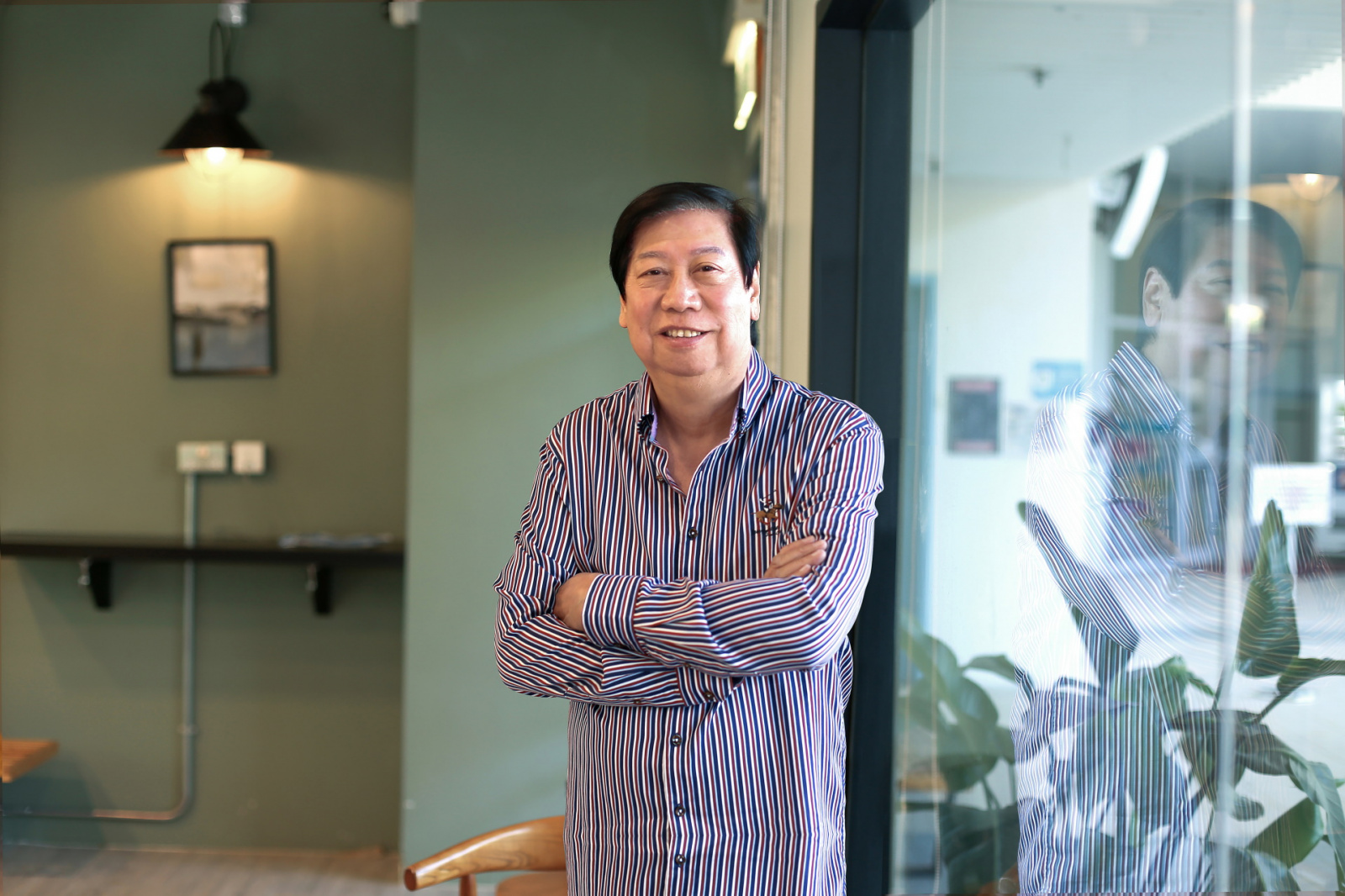 資深傳媒人吳雨執教鞭課堂見證電視工業發展- 學院消息- 國際學院- 香港浸會大學
