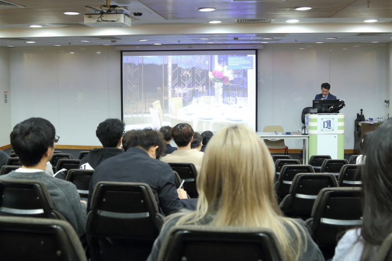 Mr. Grant Lee, Director of Food & Beverage at Mira Dining shared the portfolio of Mira Dining with students.