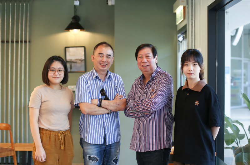 課程總監曾良倫博士誠邀吳雨大哥為綜合傳播管理學社會科學學士（榮譽）學位課程擔任講師，教授「電視及香港社會」科目。